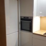 słupek lodówka i piekarnik